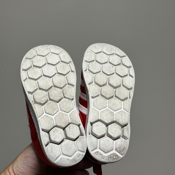 adidas x Hello Kitty Superstar 360 RED sneakers Toddlers size 9 Kids - Picture 6 of 6